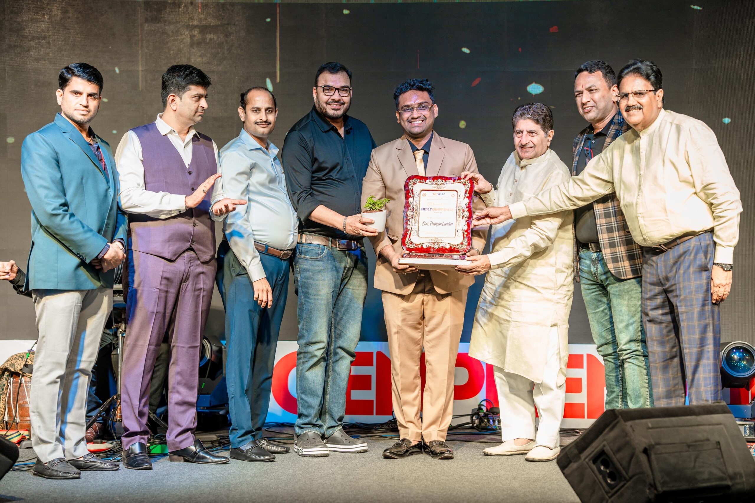 638614891632388457_1323