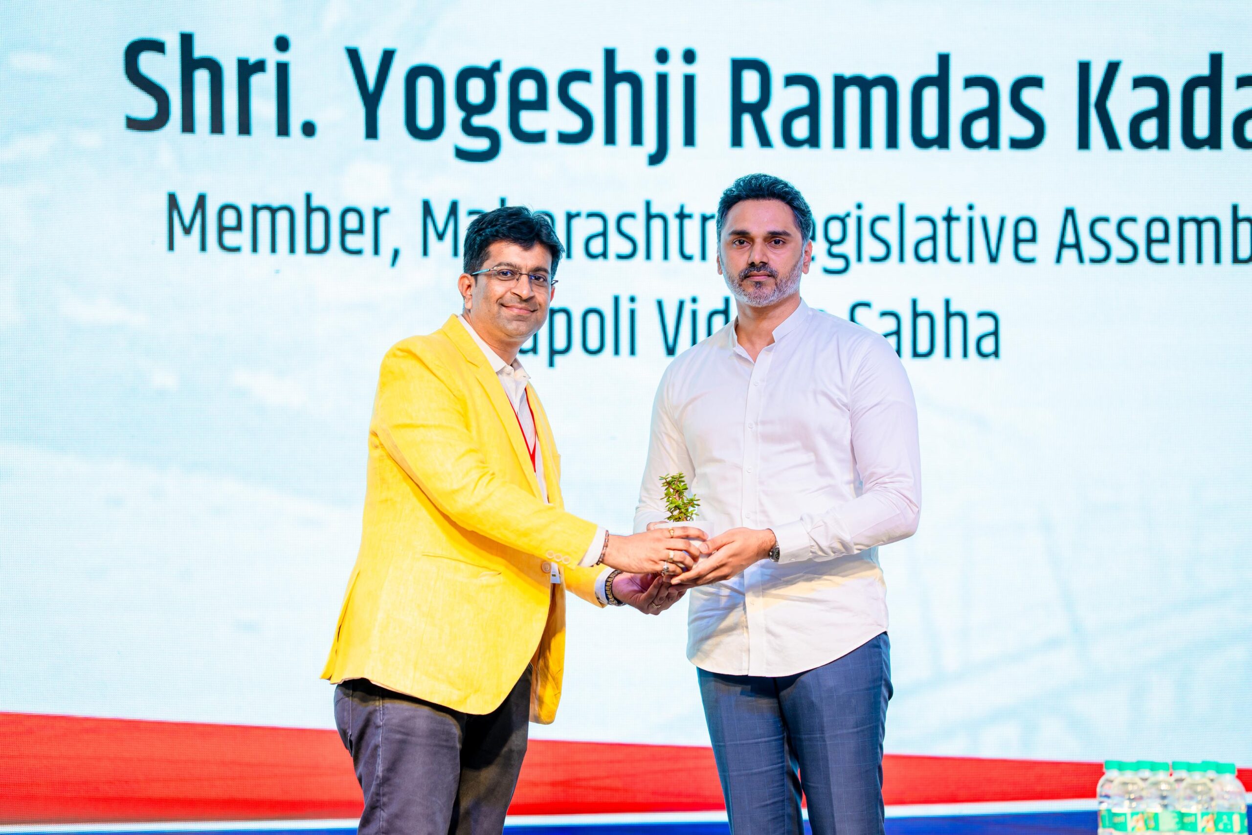 638614893107664669_1912